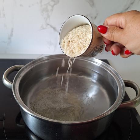 Ensalada de arroz con higos y uvas