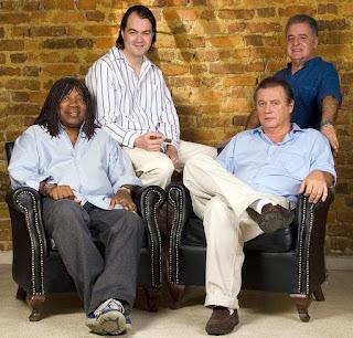 Milton Nascimento & Jobim Trio - Novas Bossas (2008)