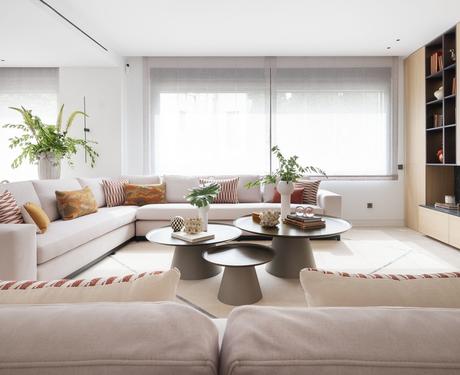 Cojines con diseño, textura y confort: los imprescindibles para redecorar cualquier rincón este otoño