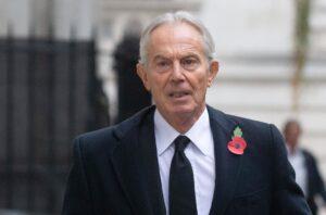 El Gobierno ve en la propuesta de Trump «una oportunidad para la paz» pero insiste en respetar el Derecho Internacional