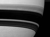 Junto gigante Saturno