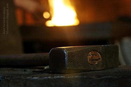 El martillo de momento descansa