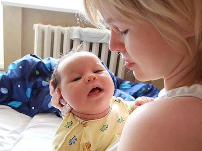 10 maneras de animar a una nueva mamá 10 maneras de animar a una nueva mamá