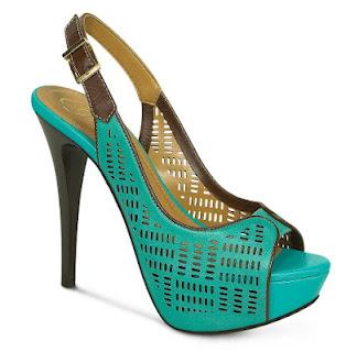 Color de pies a cabeza