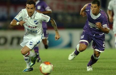 Fútbol uruguayo: Peñarol se despidió de Gregorio Pérez