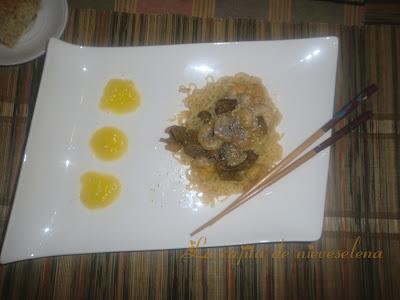 Langostinos orientales con perretxicos