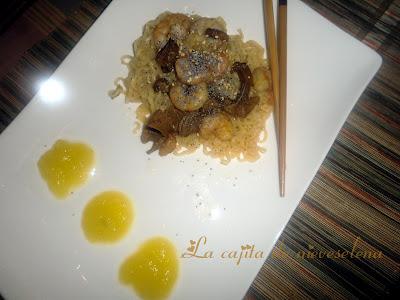 Langostinos orientales con perretxicos