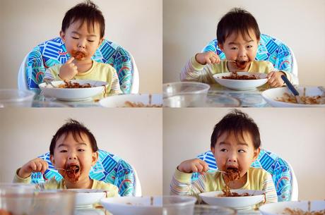 Los niños tienen menos riesgo de ser obesos si comen comida materna