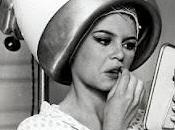 Suena topicazo cuando alguien queja como de...