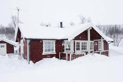 CABANAS RUSTICAS EN LA NIEVE ESCANDINAVA