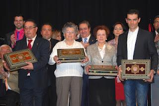 El Ayuntamiento de Huétor Vega entrega las Distinciones Honoríficas del Día de Andalucía