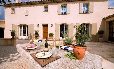 PICNIC  EN LOS JARDINES RUSTICOS