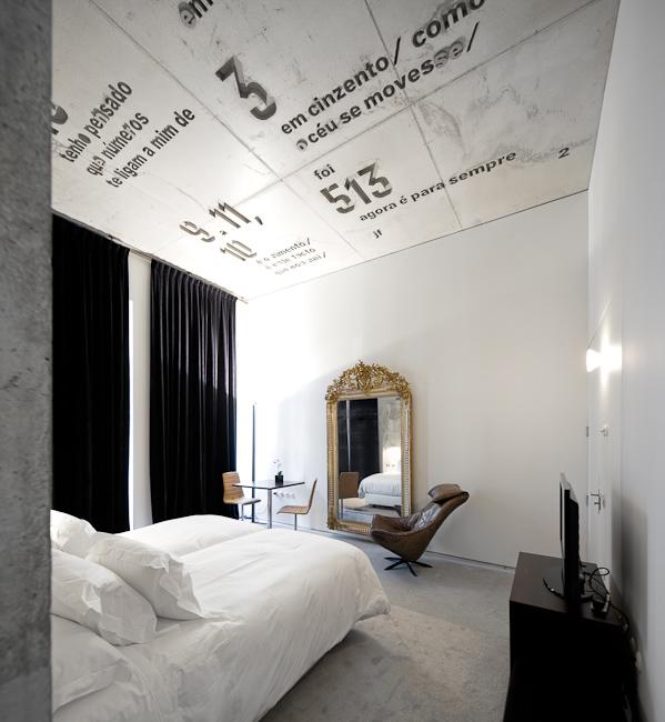 Casa do Conto: Cemento y piezas clásicas