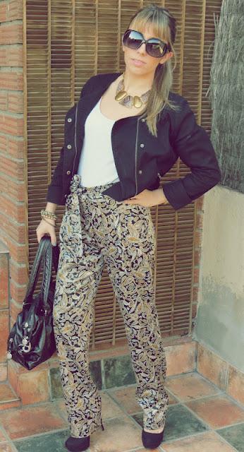 95. ¿A la calle con pijama?