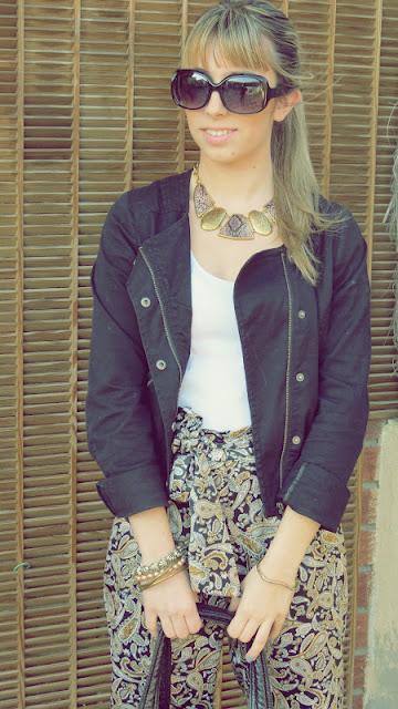 95. ¿A la calle con pijama?