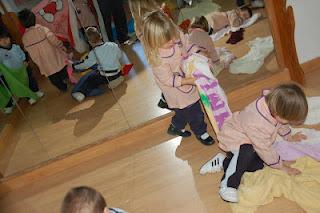 TRABAJANDO EL ESQUEMA CORPORAL: MASAJE INFANTIL