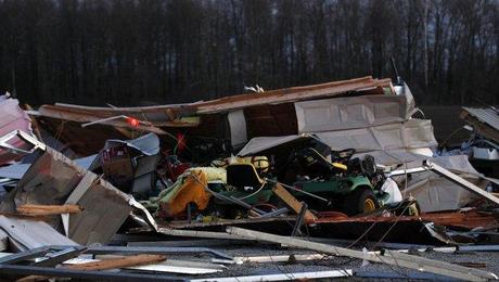 Al menos 28 muertos por tornados en el sur de EEUU