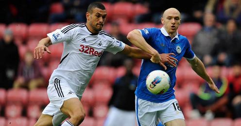 Sigurdsson le da la victoria al Swansea!