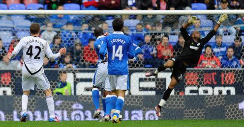 Sigurdsson le da la victoria al Swansea!