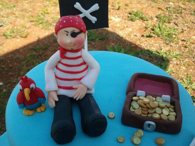 Tarta Pitufos y Tarta Piratas