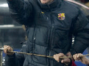 Messi sufre protesta hincha jugando