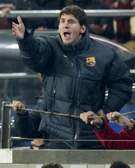 Messi sufre y protesta más de hincha que jugando