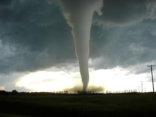 FORMACION DE UN TORNADO