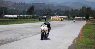 Vladimir Urbano por el titulo en la Súper Stock de la Copa Pirelli 2012