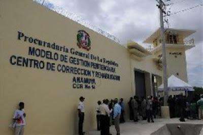 Recluso mata a otro acuchilladas...