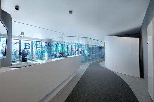 A-cero también diseña el espacio de trabajo ….