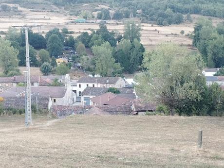 CAMINO DE SANTIAGO 13 LA DEVESA – ROBLES CAMINO DE SANTIAGO 13 LA DEVESA – ROBLES