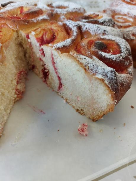 CHINOISE DE QUESO CREMA Y MERMELADA DE FRAMBUESA