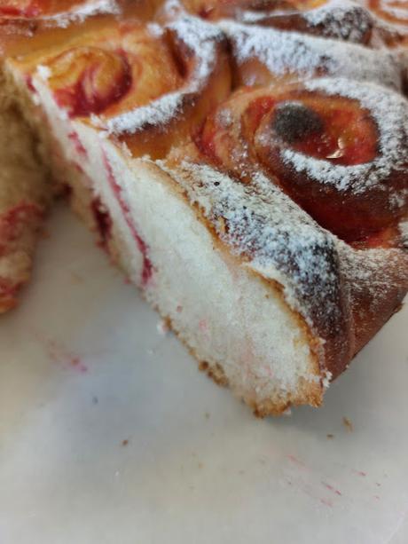 CHINOISE DE QUESO CREMA Y MERMELADA DE FRAMBUESA CHINOISE DE QUESO CREMA Y MERMELADA DE FRAMBUESA