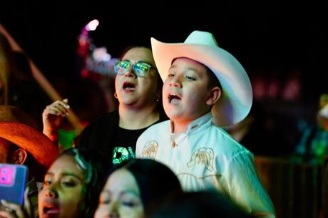 Marco Flores y la Jerez encienden la FEREPO 2025 con música de banda