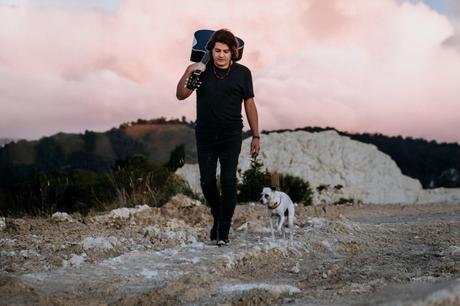 Camilo Valencia estrena ‘555’, un disco para reconectarse con el amor propio