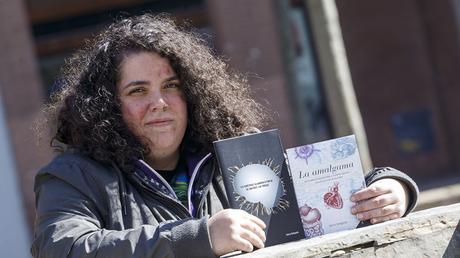 Selva Delgado: “Mis monstruos ya no me persiguen: conviven conmigo” Selva Delgado: “Mis monstruos ya no me persiguen: conviven conmigo”