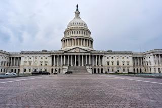 ESPECIAL 15 DE HOY DOMINGO, 5 DE OCTUBRE DE 2025. DEL CIERRE DE LA ADMINISTRACIÓN EN USA, POR NORMAN EISEN