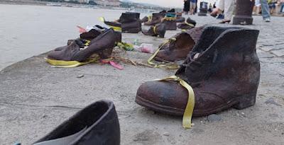 Un monumento para manipular la historia