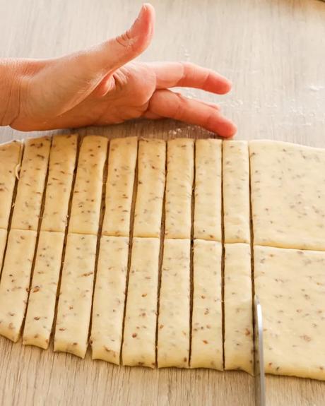 cortar tiras de masa