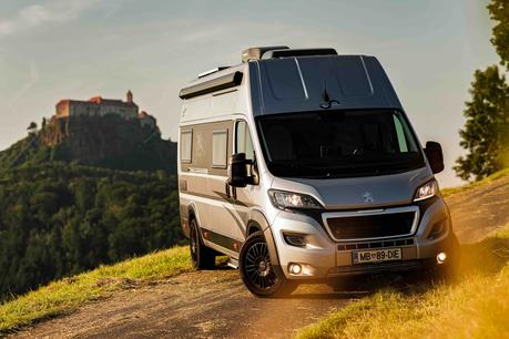 Mega Mobil aterriza en España de la mano de Tinkervan, líder en camperización