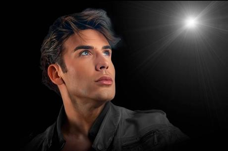 Víctor Aroca; ‘El universo ni castiga ni premia, solo responde’