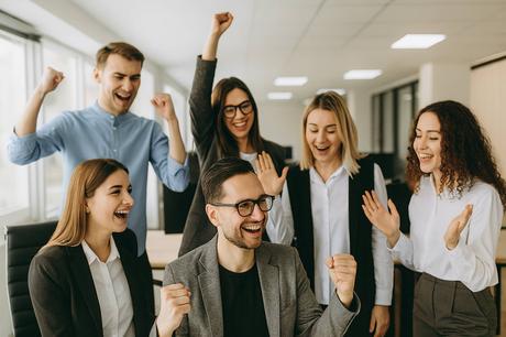 Así se gestiona la Lotería de Navidad para empresas; un servicio completo, cómodo y personalizado