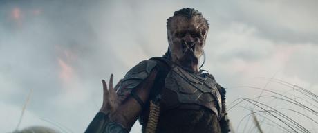 Ya están disponibles el nuevo tráiler, póster e imágenes de Depredador: Tierras Salvajes