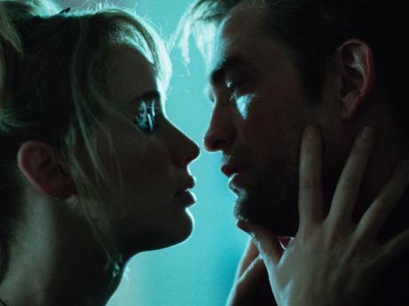 Jennifer Lawrence y Robert Pattinson protagonizan “Mátate, Amor”