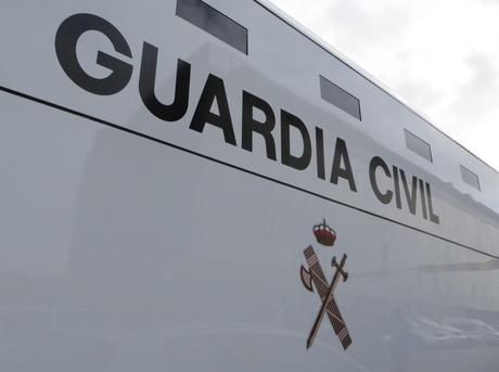 Tres detenidos como presuntos autores de numerosos robos con escalo en el cementerio de Tarancón