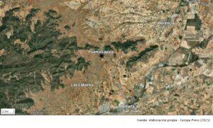 El vuelco de un camión portacoches corta la A-2 en sentido Madrid a la altura de Torremocha del Campo