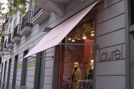 Protección solar en los comercios textiles; clave para conservar las prendas y reducir el calor interior