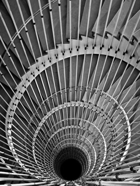 Hospital de Cruces. Escalera de Caracol – Fotografía creativa móvil en Barakaldo | Ibarakaldo