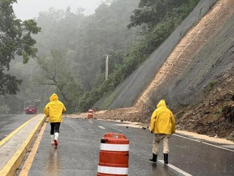 Implementan operativo especial en la Huasteca tras lluvias intensas con apoyo del Ejército Mexicano