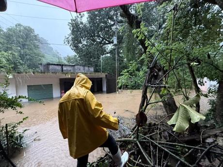 Implementan operativo especial en la Huasteca tras lluvias intensas con apoyo del Ejército Mexicano